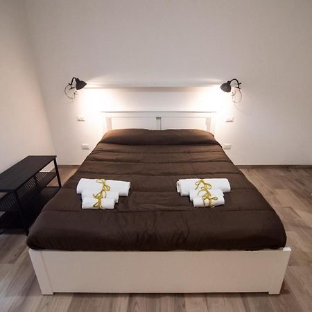 Nizza Apartment In Centro Salerno Eksteriør billede