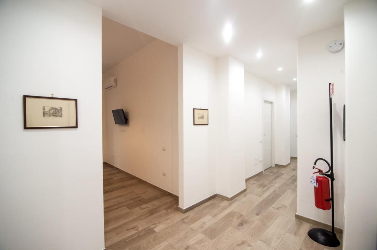 Nizza Apartment In Centro Salerno Eksteriør billede