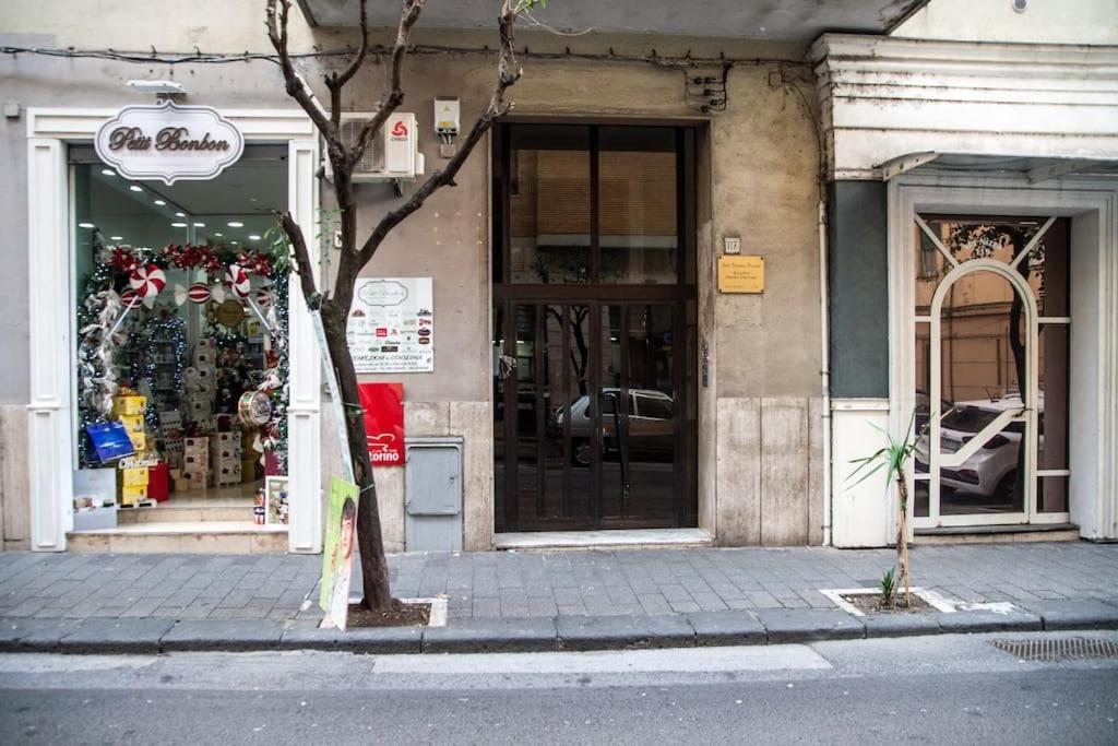 Nizza Apartment In Centro Salerno Eksteriør billede